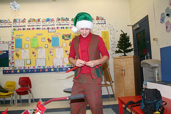 Santa's elves came too...\n(Esso Christmas Party 2006)